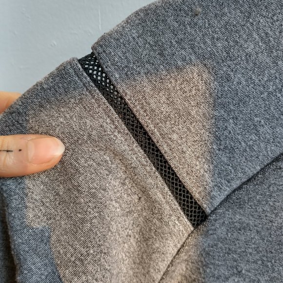 Bench sweater - Picture 3 of 6